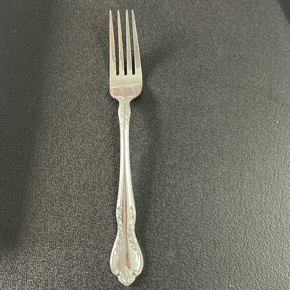 New Rare Pfaltzgraff Roses Dinner Fork